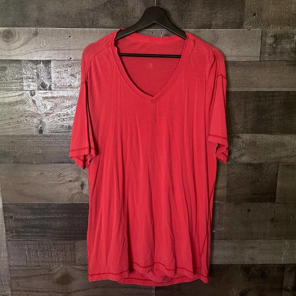 SOLD Lululemon Mens V Neck XL - Picture 1 of 3